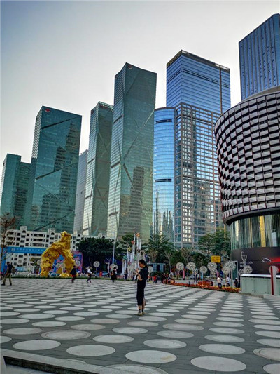 追求卓越，成就完美